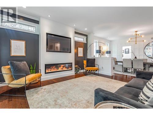 4534 Gallaghers Edgewood Court, Kelowna, BC - Indoor Photo Showing Living Room With Fireplace