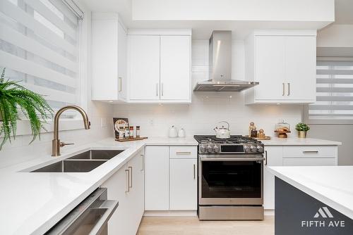 4 20463 70 Avenue, Langley, BC - Indoor Photo Showing Kitchen With Double Sink With Upgraded Kitchen