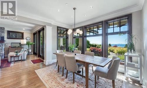 1373 Chartwell Drive, West Vancouver, BC - Indoor Photo Showing Dining Room