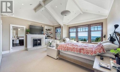 1373 Chartwell Drive, West Vancouver, BC - Indoor Photo Showing Bedroom With Fireplace