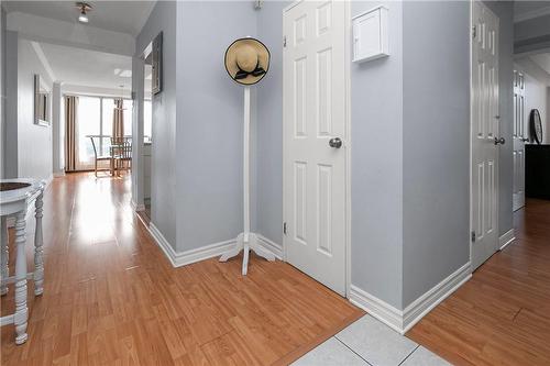 150 Charlton Avenue E|Unit #2206, Hamilton, ON - Indoor Photo Showing Other Room