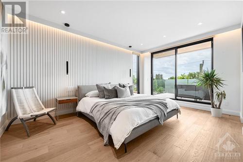 322 Perrier Avenue, Ottawa, ON - Indoor Photo Showing Bedroom