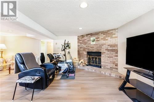 917 Roderick Avenue, Sudbury, ON - Indoor With Fireplace