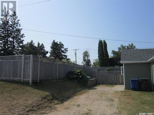 500 Railway Avenue W, Nipawin, SK - Outdoor