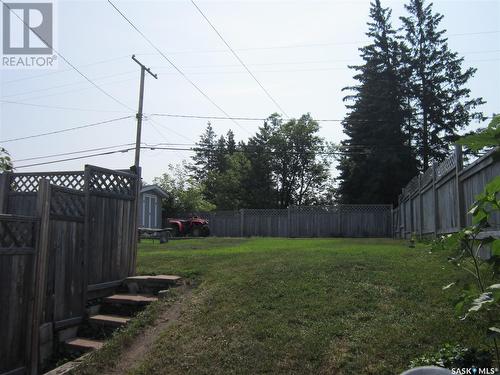 500 Railway Avenue W, Nipawin, SK - Outdoor