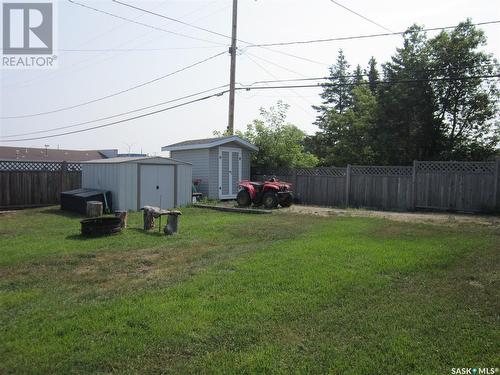 500 Railway Avenue W, Nipawin, SK - Outdoor With Backyard