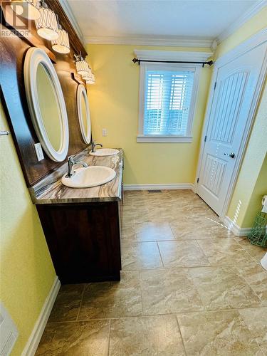 2 Cards Harbour Road, Triton, NL - Indoor Photo Showing Bathroom