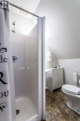 9-11 Beachy Cove Road, Portugal Cove, NL - Indoor Photo Showing Bathroom