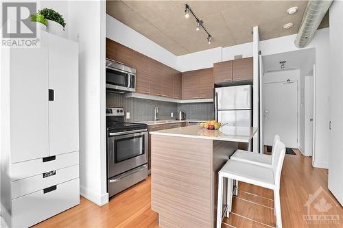 349 Mcleod Street Unit#821, Ottawa, ON - Indoor Photo Showing Kitchen