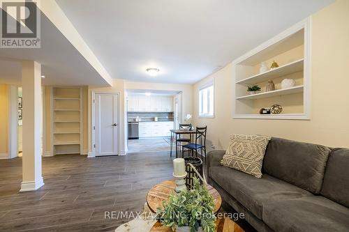 196 Millburn Drive, Clarington (Bowmanville), ON - Indoor Photo Showing Living Room