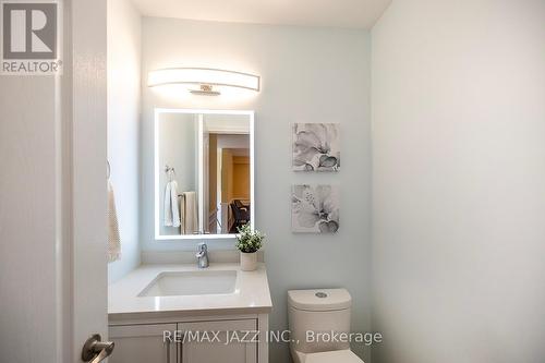 196 Millburn Drive, Clarington (Bowmanville), ON - Indoor Photo Showing Bathroom