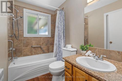 28 Edgeview Drive, Quinte West, ON - Indoor Photo Showing Bathroom