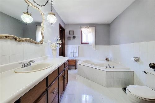 15 Presidio Drive, Hamilton, ON - Indoor Photo Showing Bathroom