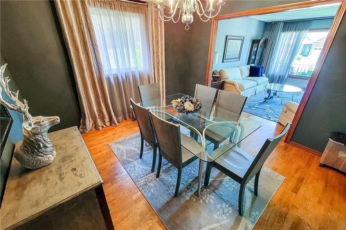 15 Presidio Drive, Hamilton, ON - Indoor Photo Showing Dining Room