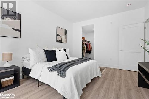 18 Campus Trail Unit# 306, Huntsville, ON - Indoor Photo Showing Bedroom