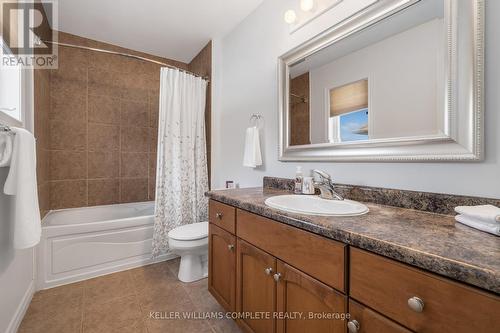 72 Windwood Drive, Hamilton (Binbrook), ON - Indoor Photo Showing Bathroom