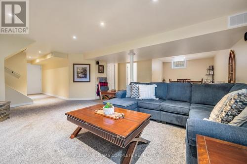 72 Windwood Drive, Hamilton (Binbrook), ON - Indoor Photo Showing Living Room