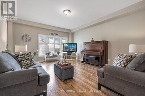 72 Windwood Drive, Hamilton (Binbrook), ON - Indoor Photo Showing Living Room