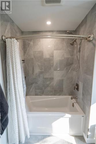 3504 Marydale Avenue, Cornwall, ON - Indoor Photo Showing Bathroom