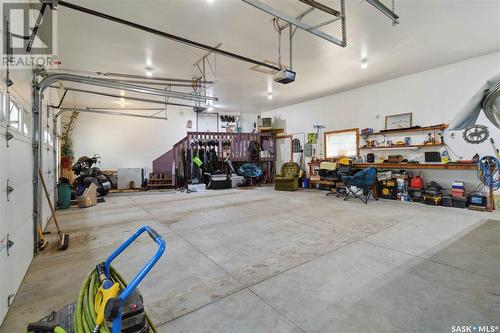 4 David Shiels Road, Dundurn Rm No. 314, SK - Indoor Photo Showing Garage