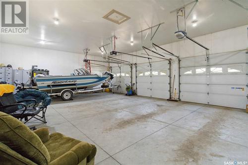 4 David Shiels Road, Dundurn Rm No. 314, SK - Indoor Photo Showing Garage