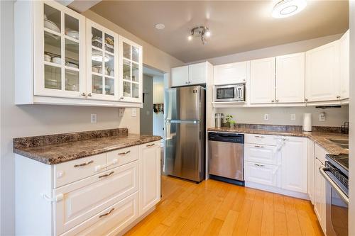 657 Francis Road|Unit #3, Burlington, ON - Indoor Photo Showing Kitchen