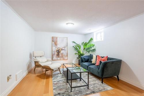 657 Francis Road|Unit #3, Burlington, ON - Indoor Photo Showing Living Room