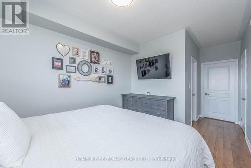 439 - 570 Lolita Gardens, Mississauga (Mississauga Valleys), ON - Indoor Photo Showing Bedroom