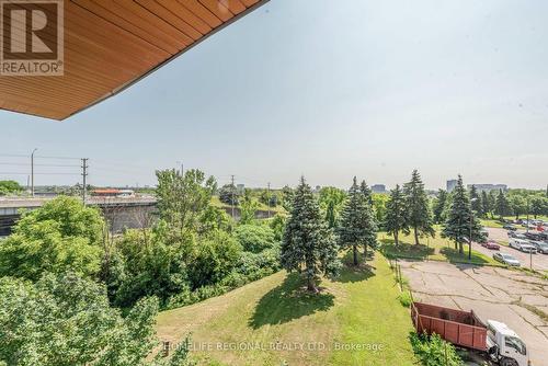 439 - 570 Lolita Gardens, Mississauga (Mississauga Valleys), ON - Outdoor With View