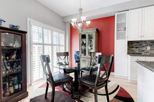 5232 Stonehaven Drive, Burlington, ON - Indoor Photo Showing Dining Room