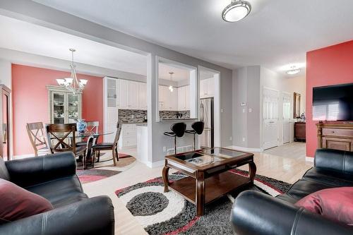 5232 Stonehaven Drive, Burlington, ON - Indoor Photo Showing Living Room