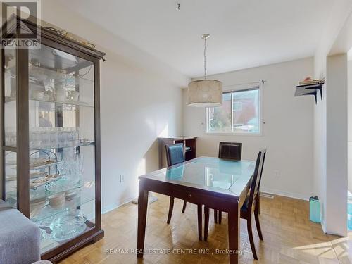 6155 Snowy Owl Crescent, Mississauga (Lisgar), ON - Indoor Photo Showing Dining Room