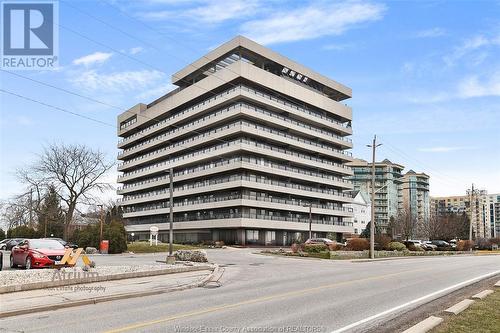 5125 Riverside Drive East Unit# 202, Windsor, ON - Outdoor