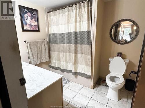 5125 Riverside Drive East Unit# 202, Windsor, ON - Indoor Photo Showing Bathroom