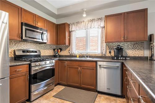 72 Windwood Drive, Hamilton, ON - Indoor Photo Showing Kitchen With Stainless Steel Kitchen With Double Sink