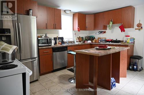 970 Carl Road, Niagara Falls, ON - Indoor Photo Showing Kitchen