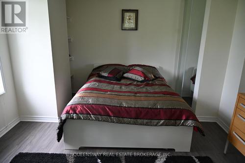 970 Carl Road, Niagara Falls, ON - Indoor Photo Showing Bedroom