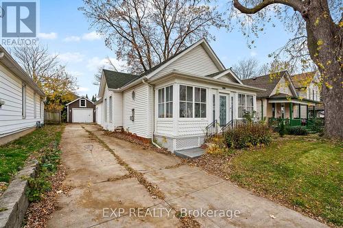 6047 Ross Street, Niagara Falls, ON - Outdoor With Facade