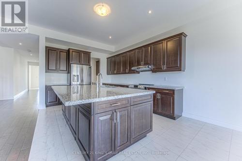 300 Forest Creek Drive, Kitchener, ON - Indoor Photo Showing Kitchen