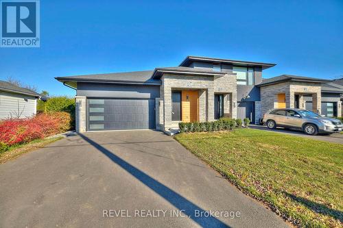 87 Port Robinson Road, Pelham, ON - Outdoor With Facade