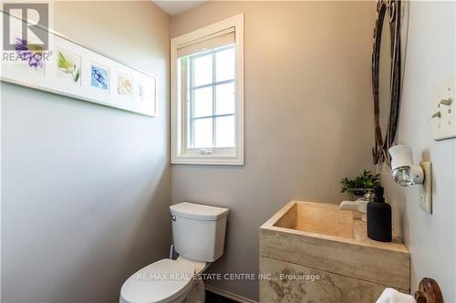 120 Binbrook Road, Hamilton, ON - Indoor Photo Showing Bathroom