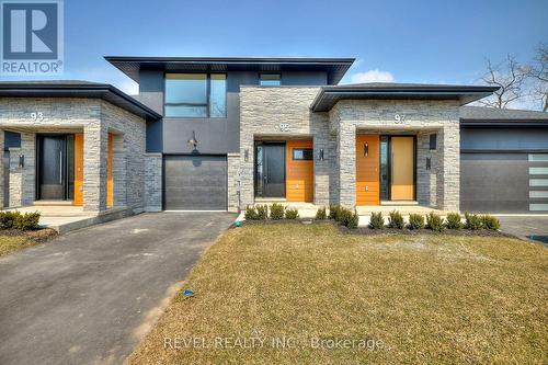 95 Port Robinson Road, Pelham, ON - Outdoor With Facade