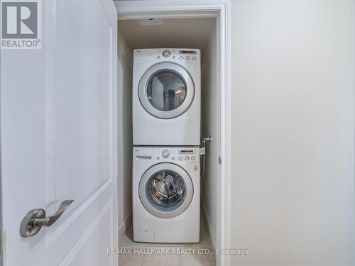 1107 - 1103 Leslie Street, Toronto (Banbury-Don Mills), ON - Indoor Photo Showing Laundry Room