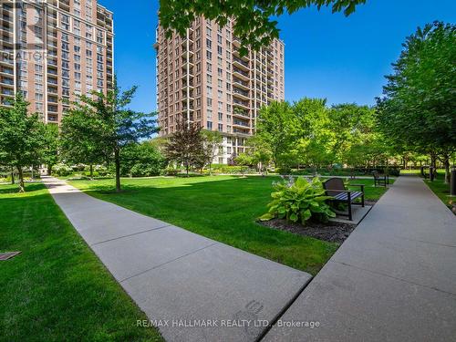 1107 - 1103 Leslie Street, Toronto (Banbury-Don Mills), ON - Outdoor With Facade