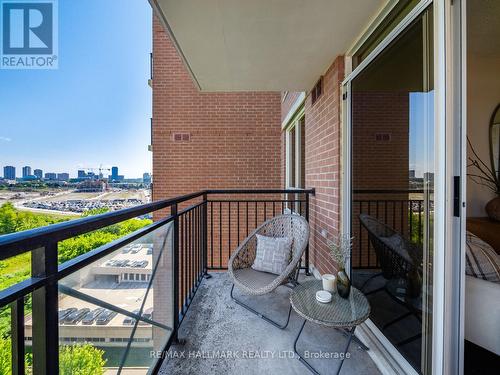 1107 - 1103 Leslie Street, Toronto (Banbury-Don Mills), ON - Outdoor With Exterior