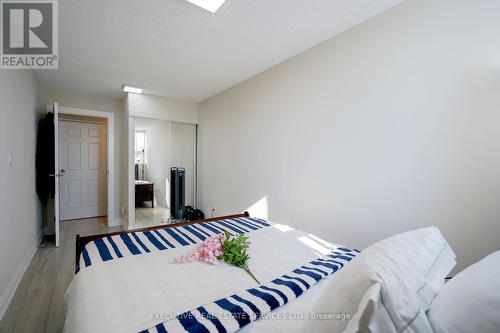 605 - 100 Wingarden Court, Toronto (Malvern), ON - Indoor Photo Showing Bedroom