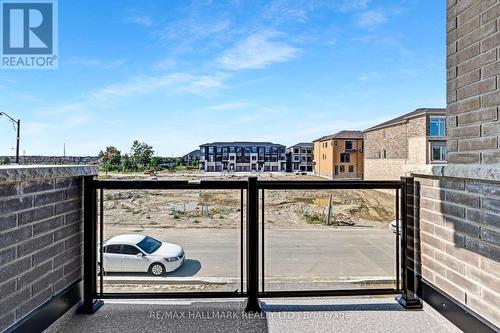 11 Tennant Circle, Vaughan (Vellore Village), ON - Outdoor With Balcony