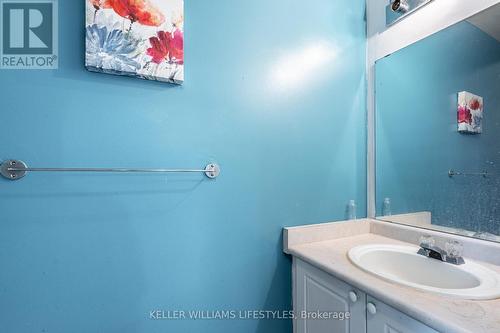 32 - 190 Fleming Drive, London, ON - Indoor Photo Showing Bathroom