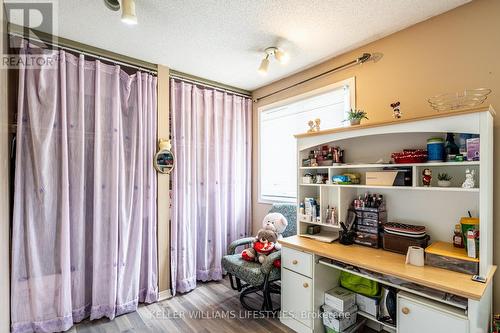 32 - 190 Fleming Drive, London, ON - Indoor Photo Showing Office