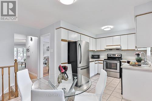 39 Ferrah Street, Markham, ON - Indoor Photo Showing Kitchen